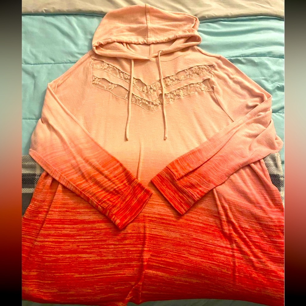 Torrid pink ombré long sleeve top super cute! Size 3!